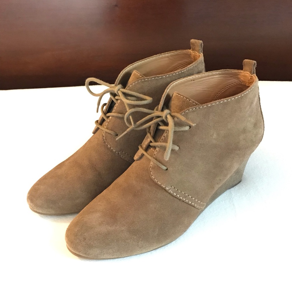 Nine West Illusion Booties - Taupe